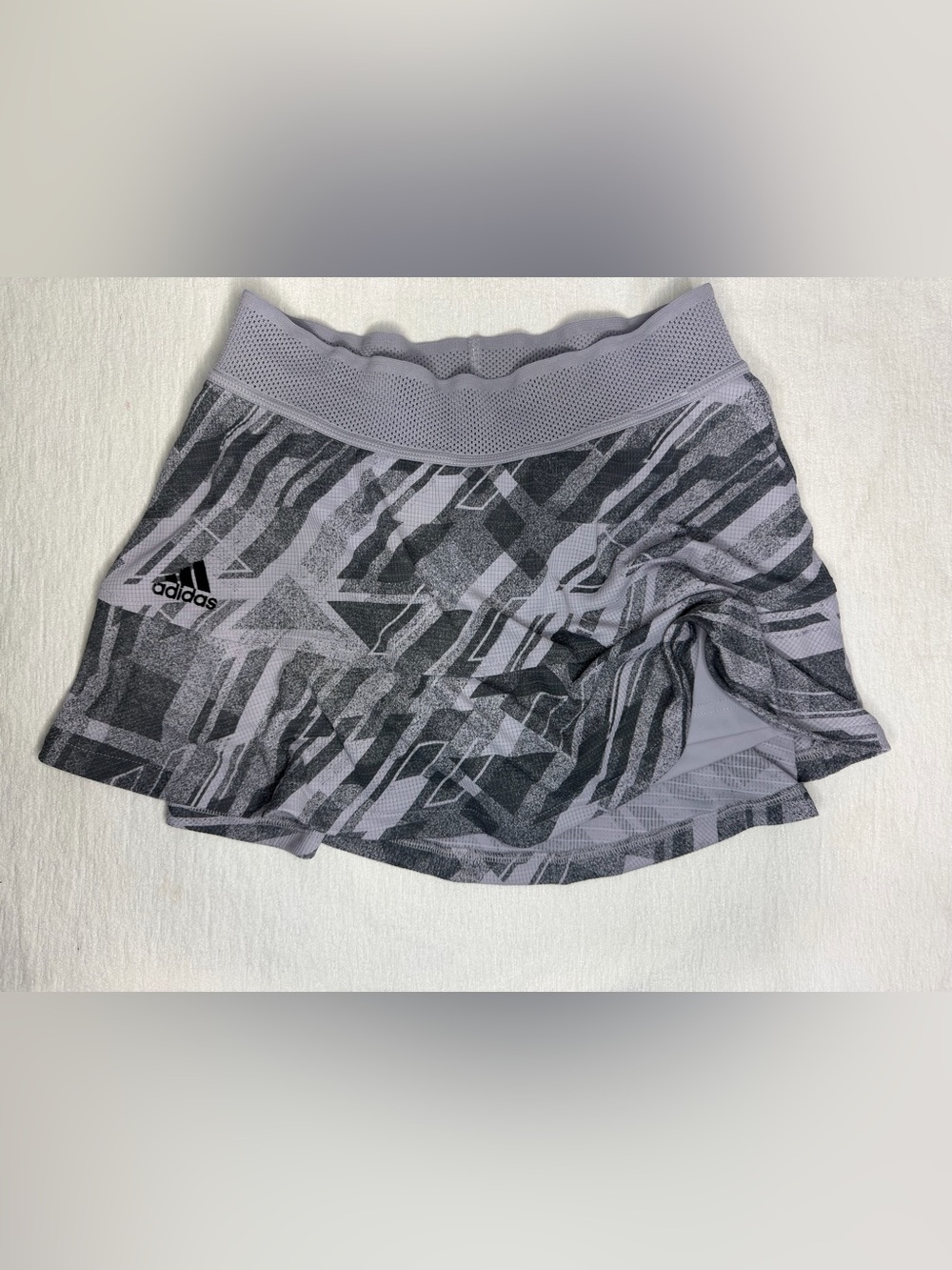 adidas HEAT.RDY Light Gray/Lavender Geometric Women's Tennis Skirt w/shorts /MED
